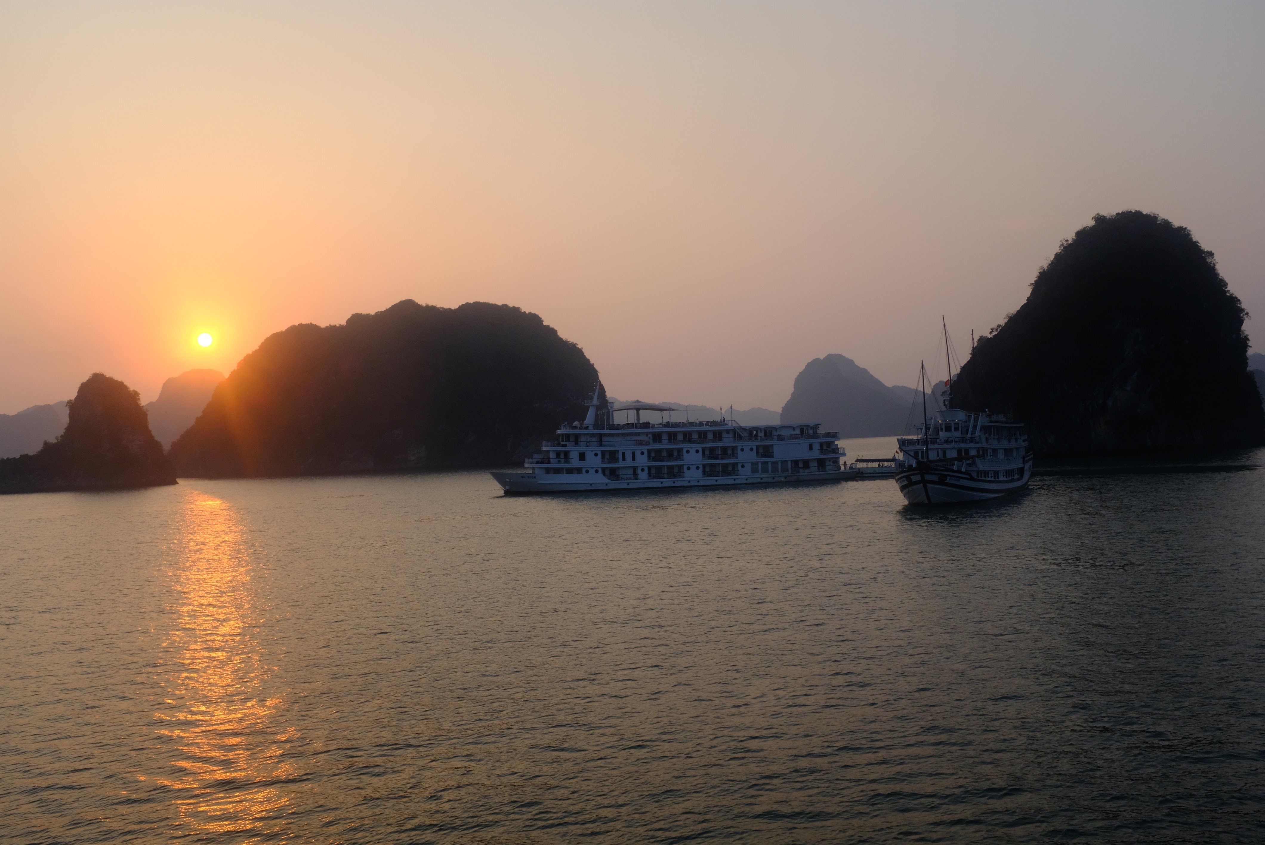 halong bay